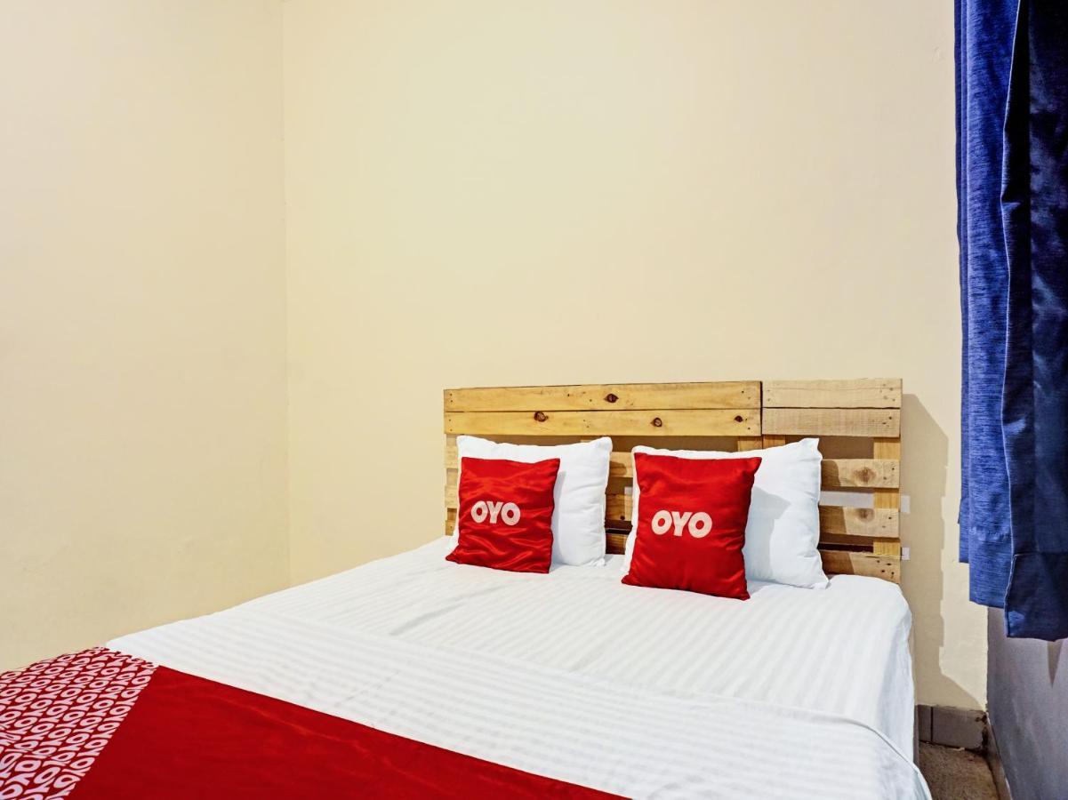 Oyo 91658 Luci'S House Hotel Jakarta Bagian luar foto